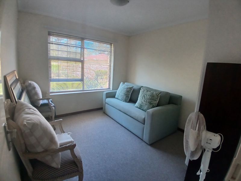 BEVERLEY GROVE 3 BED 2 BATH FREEHOLD HOME IN SECURE ESTATE FOR SALE - Photo 10