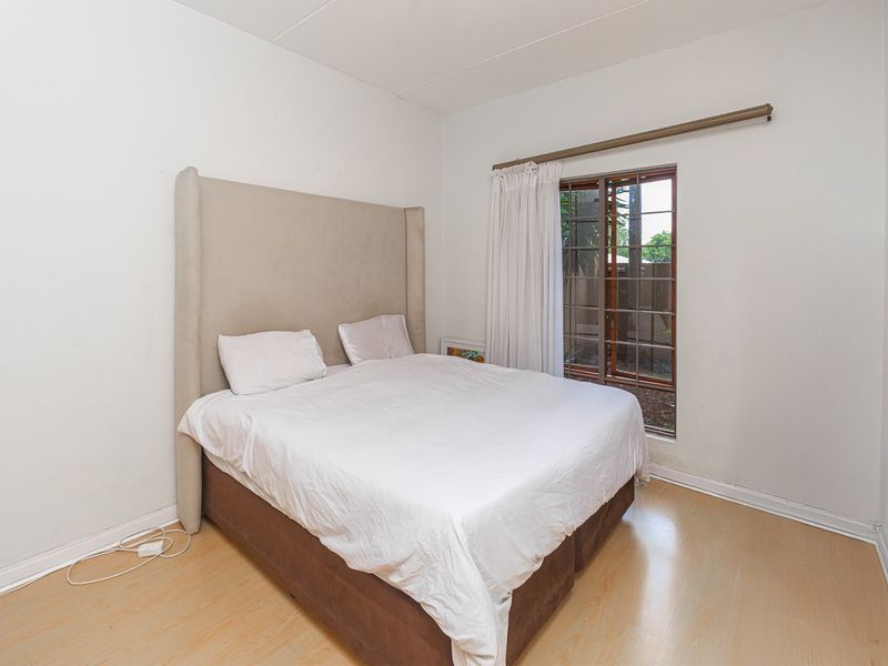 Modern Morningside 2 bed , 2 Bath Apartment in Prime Location - Photo 9