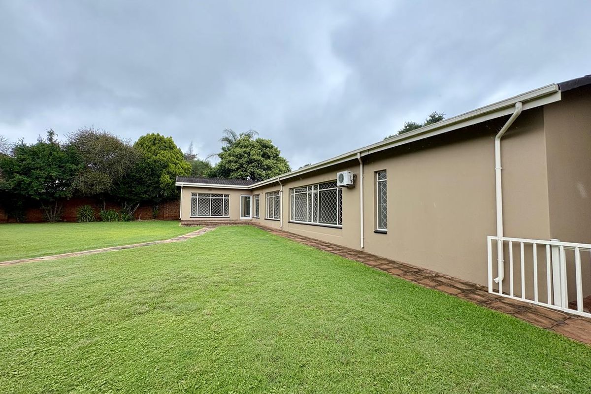 Stunning 3-Bedroom Family Home for Sale in Sonneveld Estate - Photo 5