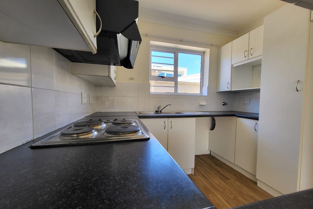 Modern 1 Bedroom Renovated Unit in Secure Retirement Village - Photo 5