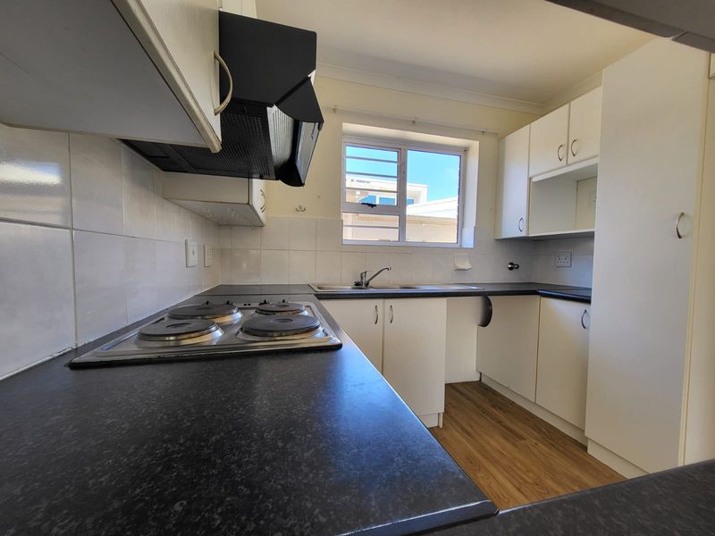 Modern 1 Bedroom Renovated Unit in Secure Retirement Village - Photo 5