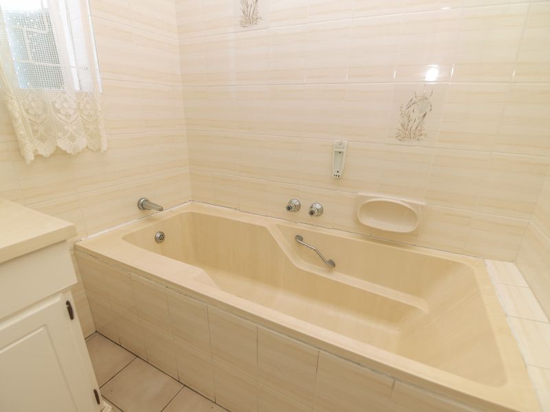 NEW LISTING Prime Investment Opportunity in Humewood, Port Elizabeth - Photo 10