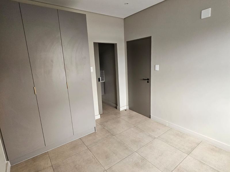 2 Bedroom Apartment for Sale, NOT TO BE MISSED!! - Photo 9