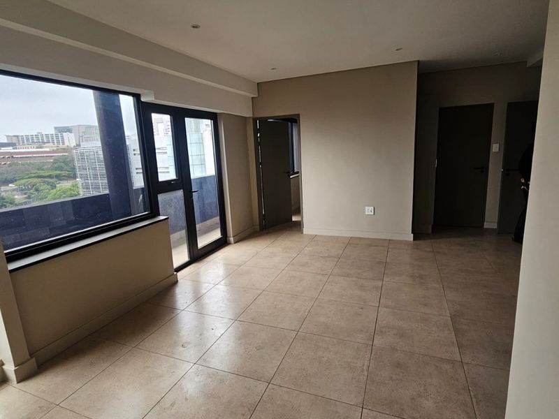 2 Bedroom Apartment for Sale, NOT TO BE MISSED!! - Photo 3
