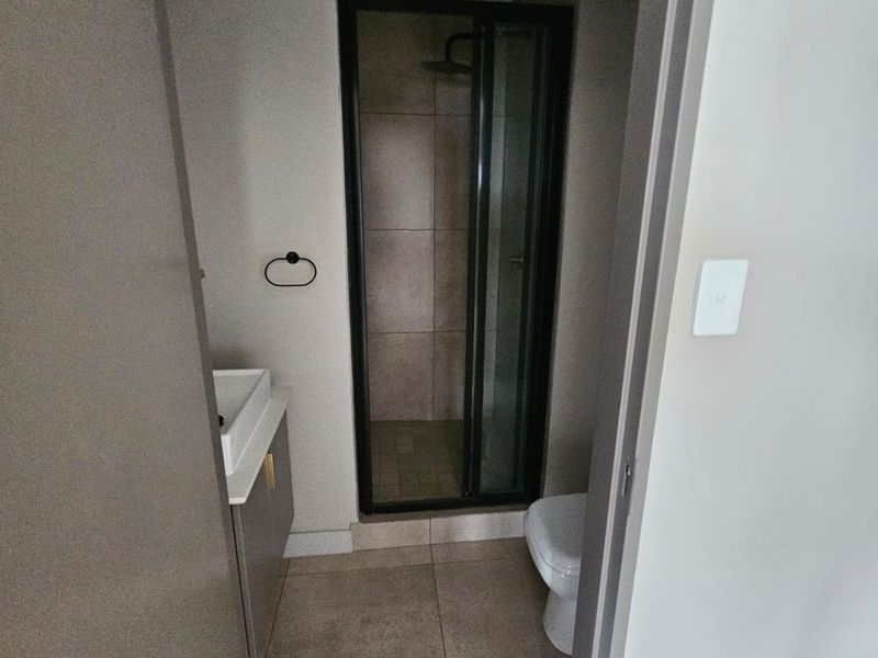 2 Bedroom Apartment for Sale, NOT TO BE MISSED!! - Photo 6