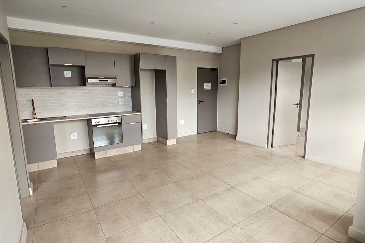 2 Bedroom Apartment for Sale, NOT TO BE MISSED!! - Photo 5