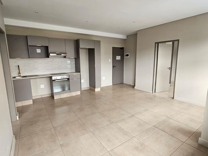 2 Bedroom Apartment for Sale, NOT TO BE MISSED!! - Photo 5