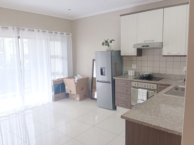 Modern 1 Bedroom Apartment for Sale in Secure Umhlanga Ridge - Photo 5