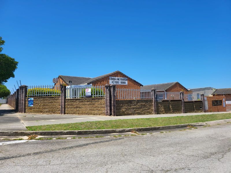 Modern 1 Bedroom Renovated Unit in Secure Retirement Village - Photo 6