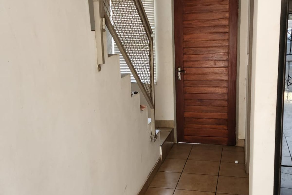 Apartment For Sale In Witbank - Photo 2