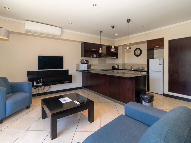 Ideal for Corporate Tenants & Short-Stay Guests - Photo 6