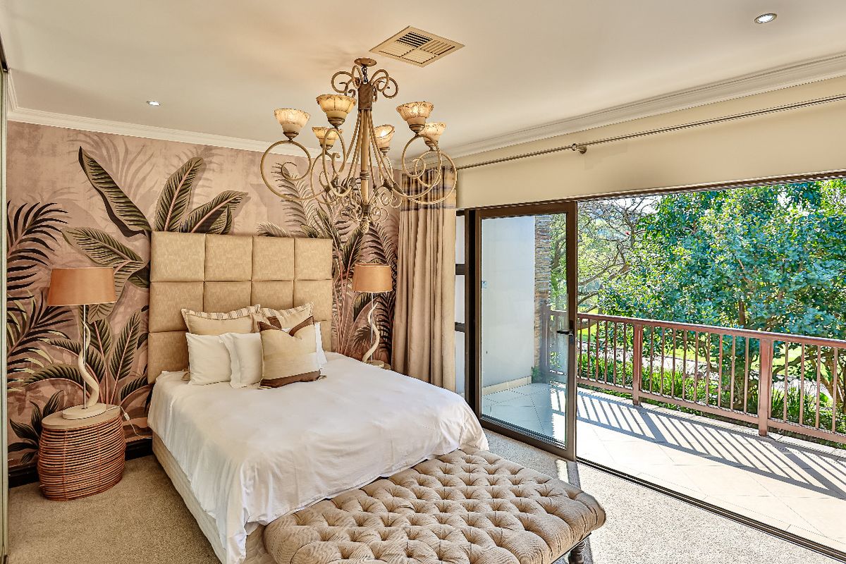 Sophisticated Designer Residence in a Zimbali Estate - Photo 3