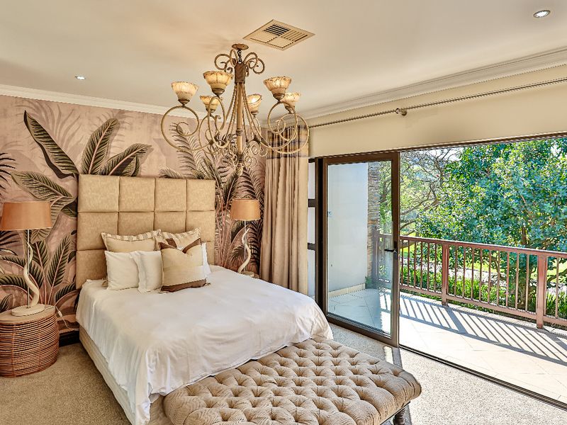 Sophisticated Designer Residence in a Zimbali Estate - Photo 3