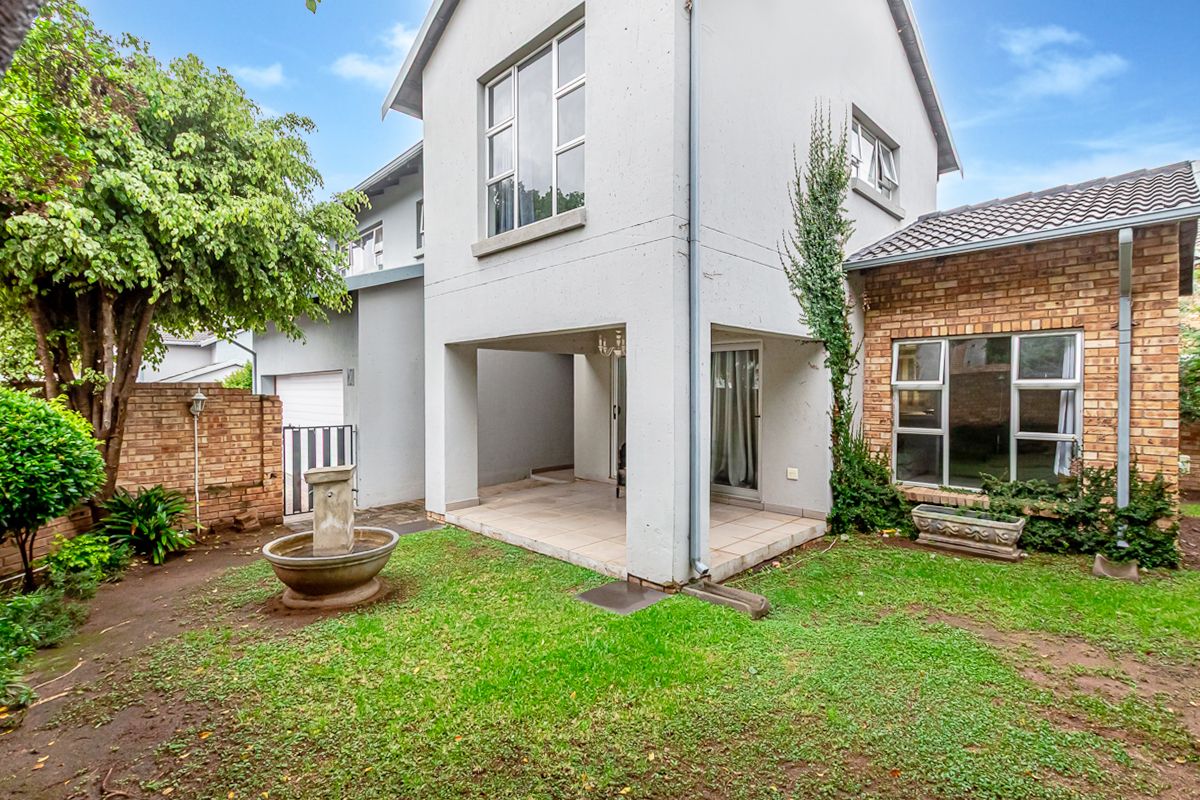 Modern 3-Bedroom Duplex for Sale - Photo 2