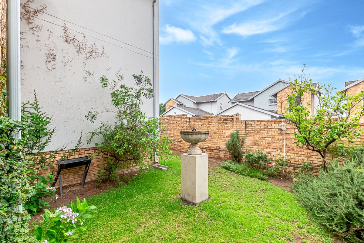 Modern 3-Bedroom Duplex for Sale - Photo 4