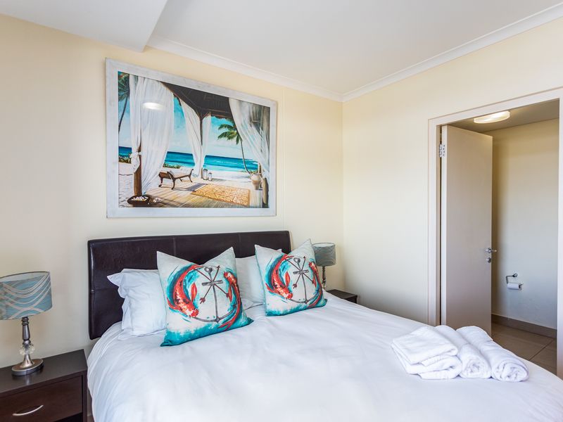 Bloubergstrand Investment Apartment with Views! - Photo 8
