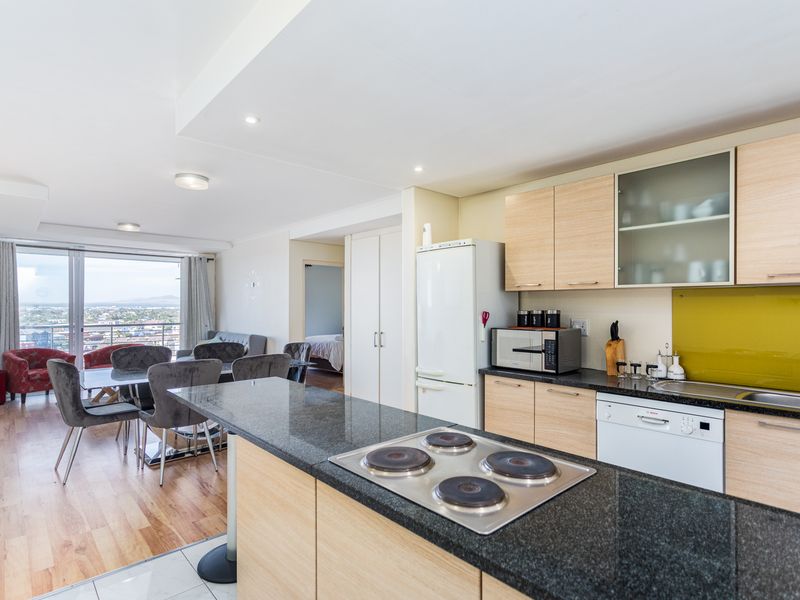 Bloubergstrand Investment Apartment with Views! - Photo 6