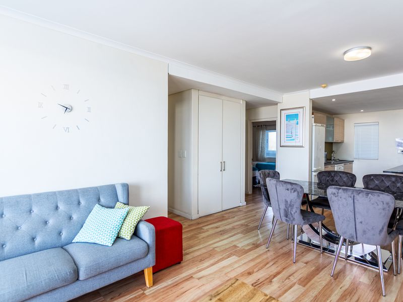 Bloubergstrand Investment Apartment with Views! - Photo 3
