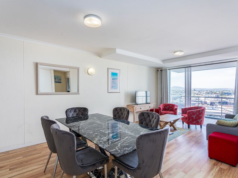 Bloubergstrand Investment Apartment with Views! - Photo 4