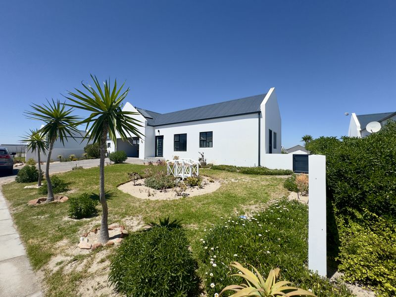 Modern 3-Bedroom Home in Atlantic Shores Private Estate - Photo 3