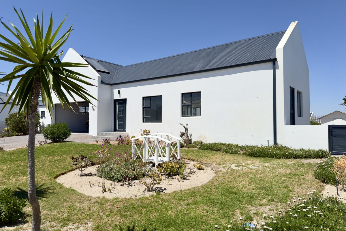 Modern 3-Bedroom Home in Atlantic Shores Private Estate - Photo 4