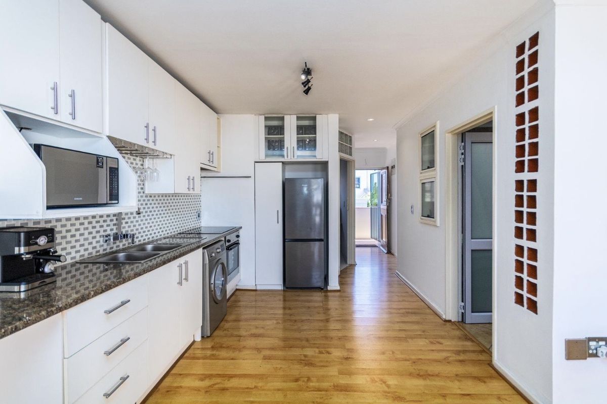 One bedroom apartment on the Beachfront - Photo 5
