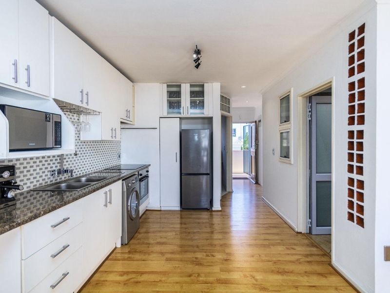 One bedroom apartment on the Beachfront - Photo 5