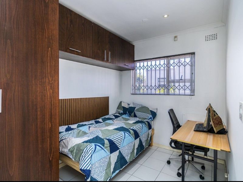 One bedroom apartment on the Beachfront - Photo 1