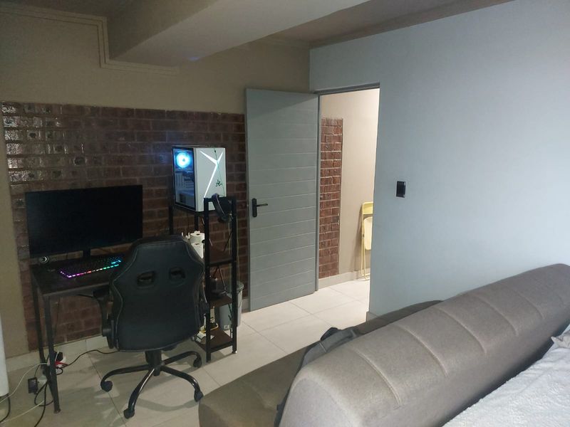 Modern One Bedroom unit located in Umhlanga ridge. - Photo 4