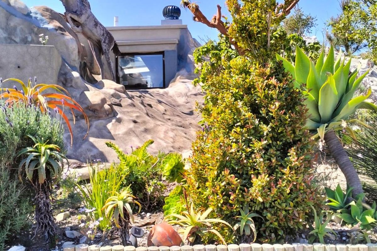 House For Sale in Baardkeerdersbos with Panoramic views - Photo 3