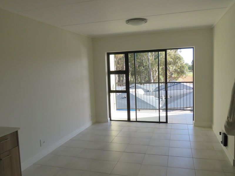 Unfurnished 1 bed Apartment to rent in Greenbay Eco Estate - Photo 6