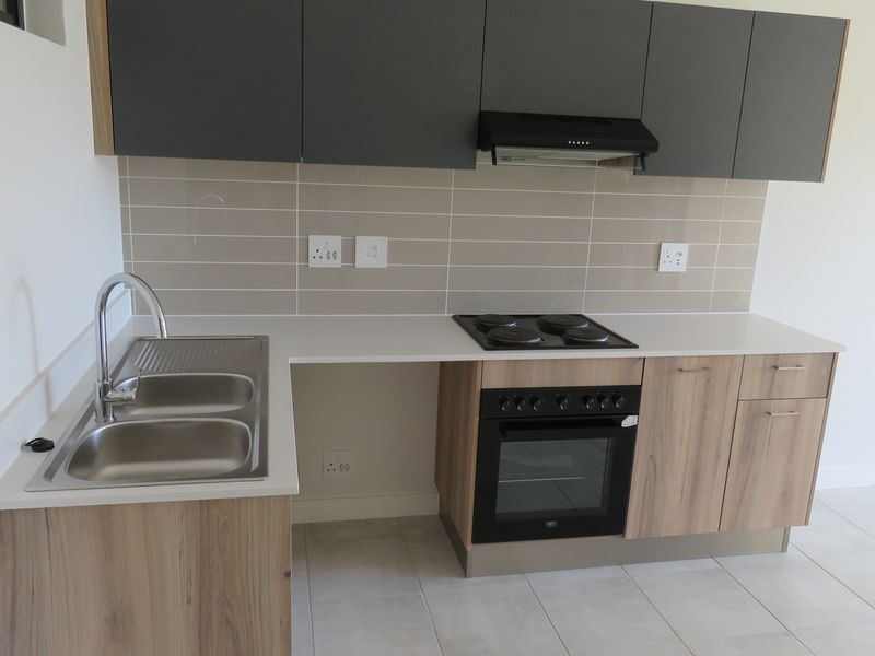 Unfurnished 1 bed Apartment to rent in Greenbay Eco Estate - Photo 2