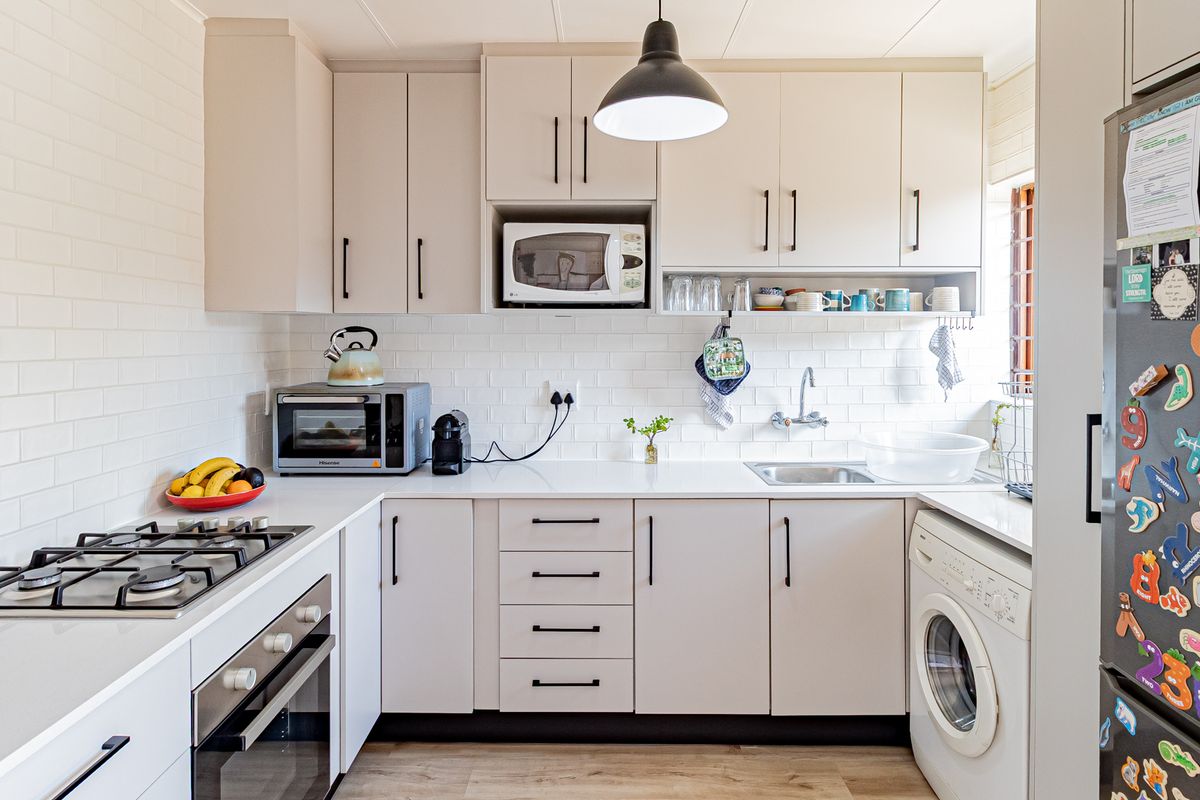 2 Bedroom Townhouse in Fairland - Photo 3