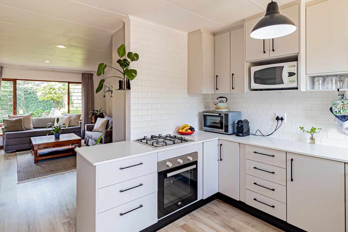 2 Bedroom Townhouse in Fairland - Photo 4