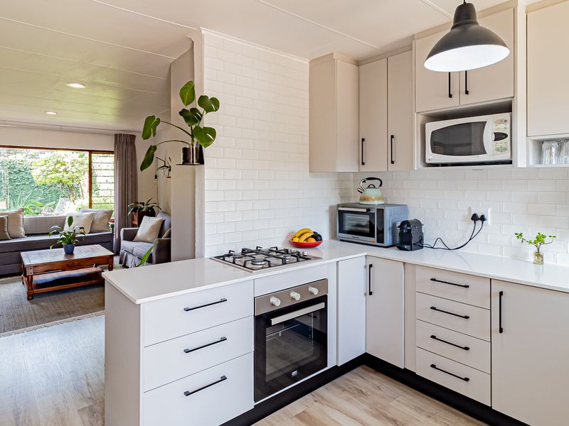 2 Bedroom Townhouse in Fairland - Photo 4