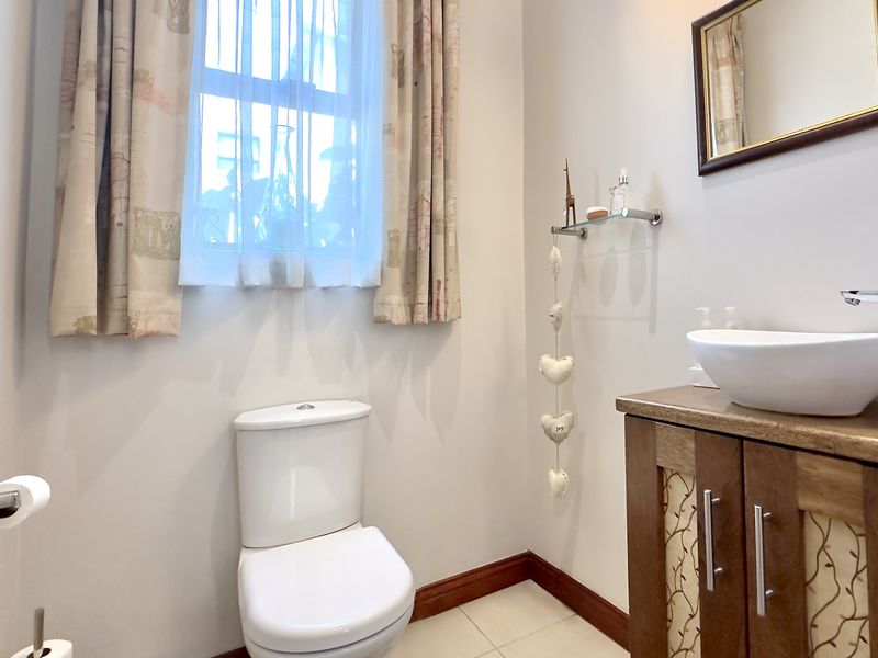 3 Bedroom Family Home with Study and Flatlet with Full Solar Backup System in Bryanston - Photo 3
