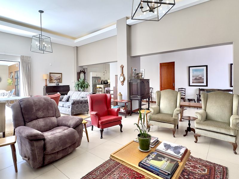 3 Bedroom Family Home with Study and Flatlet with Full Solar Backup System in Bryanston - Photo 5