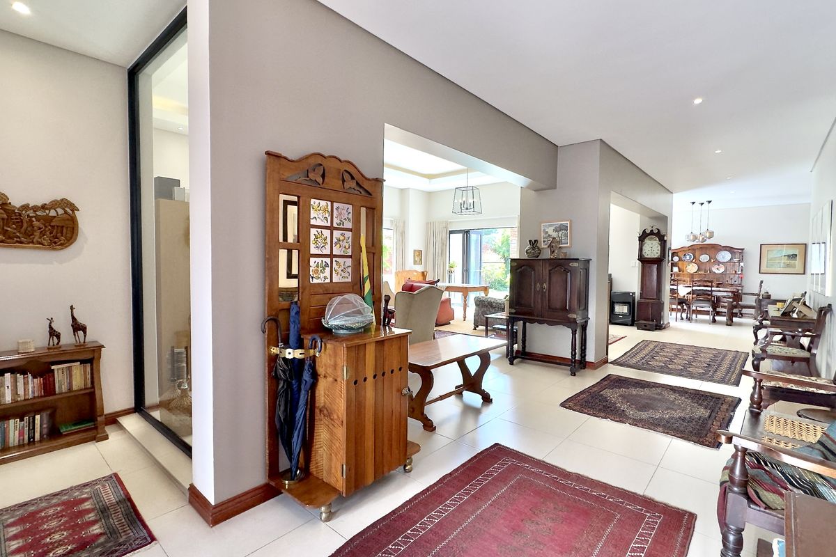 3 Bedroom Family Home with Study and Flatlet with Full Solar Backup System in Bryanston - Photo 4