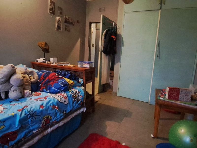 3 Bedroom house for sale  in Strubenvale Ext 2 - Photo 5