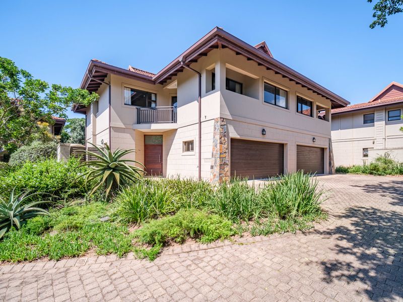 Beautifully positioned 4-bedroom, 4.5-bathroom townhouse in Zimbali Estate - Photo 2