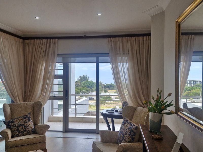 Unparalleled Coastal Luxury in Jeffreys Bay - Photo 4