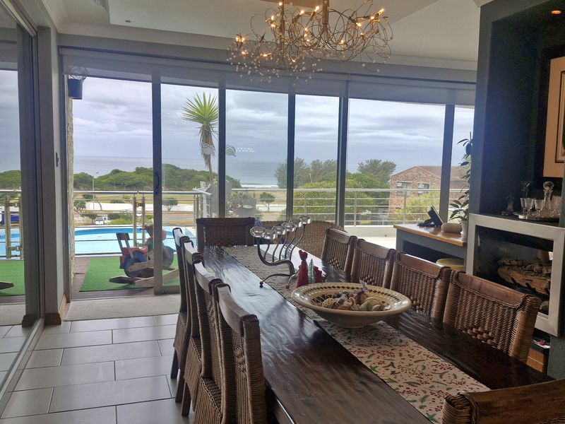 Unparalleled Coastal Luxury in Jeffreys Bay - Photo 7