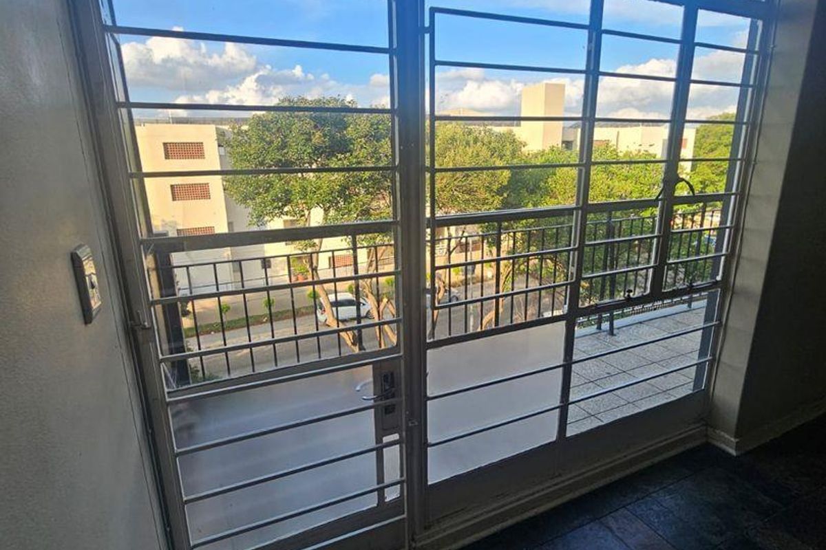 Newly Renovated Apartment for Rent DONT MISS OUT - Photo 3