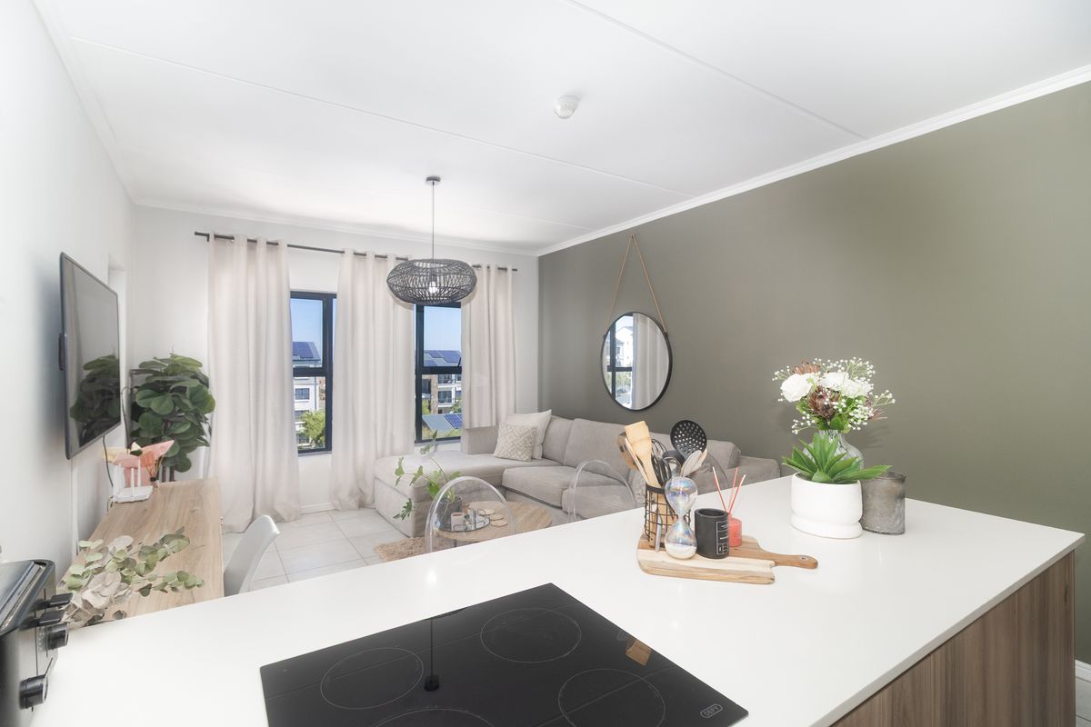 Modern 1-Bedroom Top-Floor Apartment with Equisite Table Mountain Views – De Zicht - Photo 4