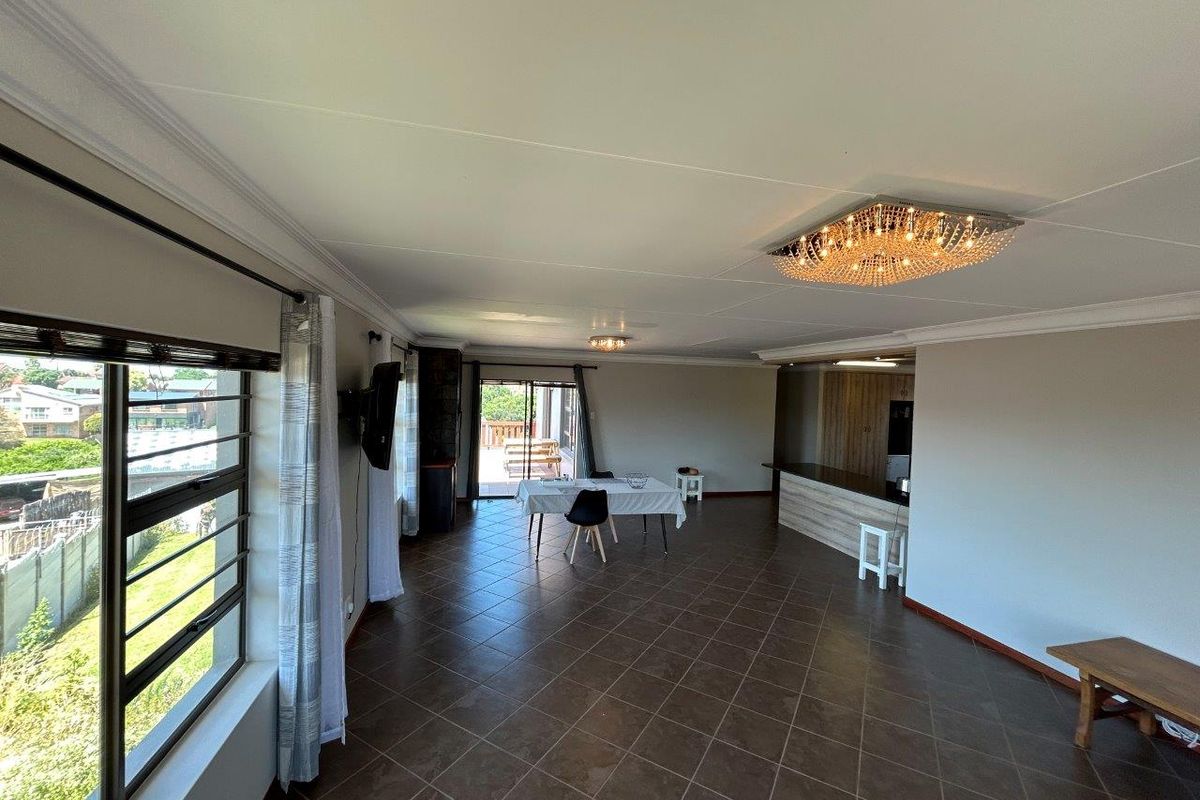 LOVELY NEAT 4  BEDROOM HOME IN NOORSEKLOOF AREA. - Photo 5
