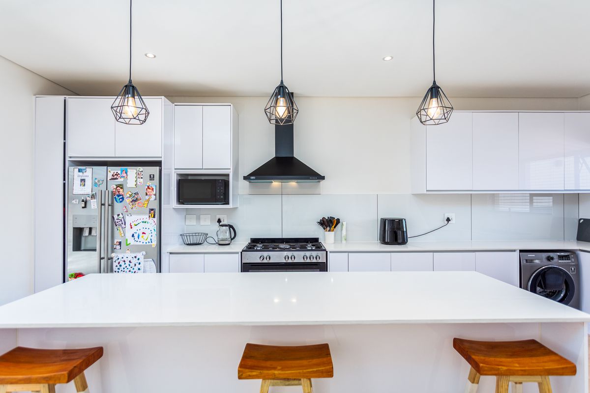 Sagewood Security Estate: Single Story Family Home - Photo 3