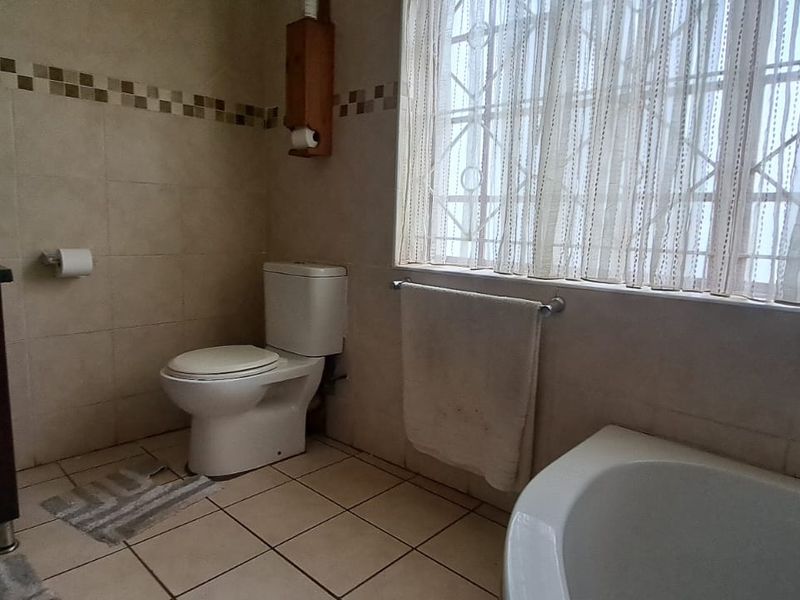 3 Bedroom house for sale in Brakpan - Photo 9