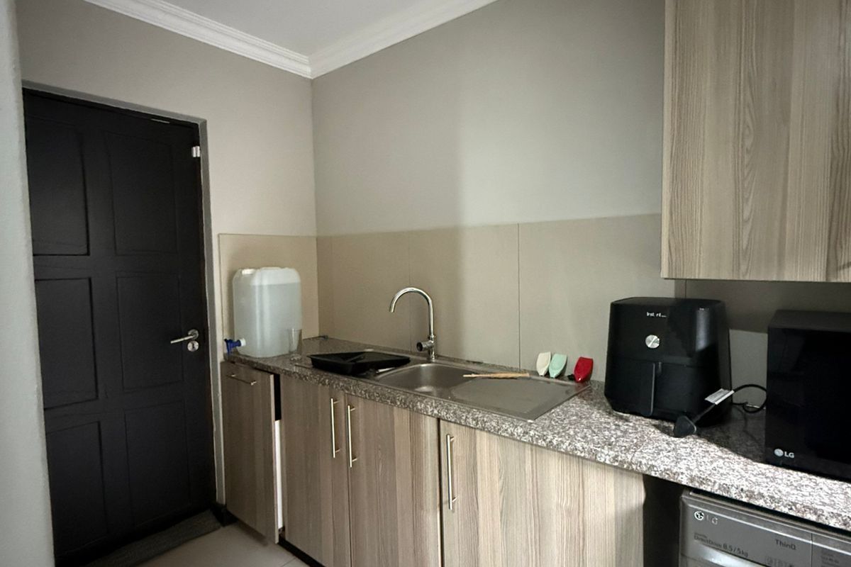 House Rental Monthly In Witbank - Photo 2