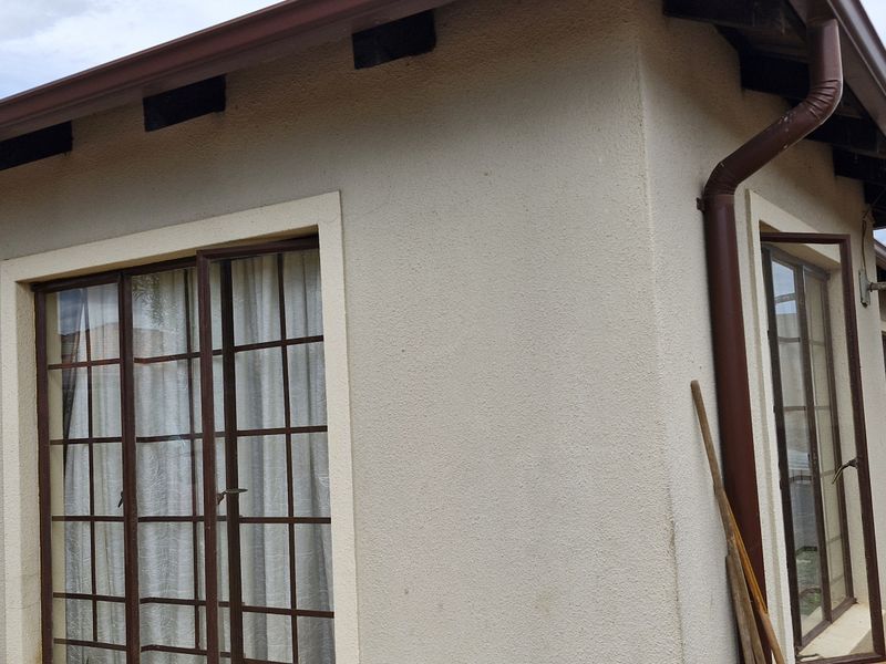 🌟 3 Bedroom House for Sale in Nellmapius – Bali Village | R900 000 🌟 - Photo 3