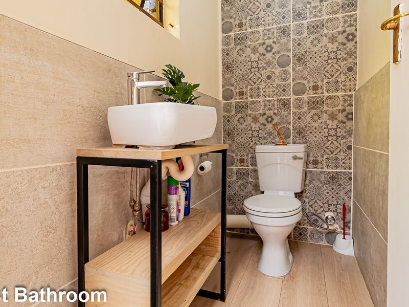 House Pending Sale In Randburg - Photo 5